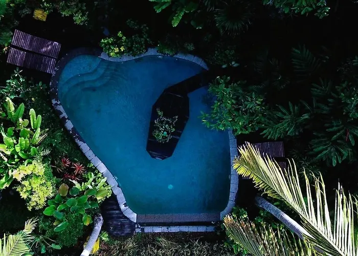 Coconut Corner - Ocean View Treehouse Tanah Lot