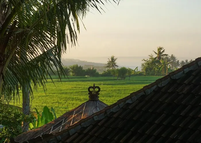 Villa Coconut Corner - Ocean View Treehouse Tanah Lot