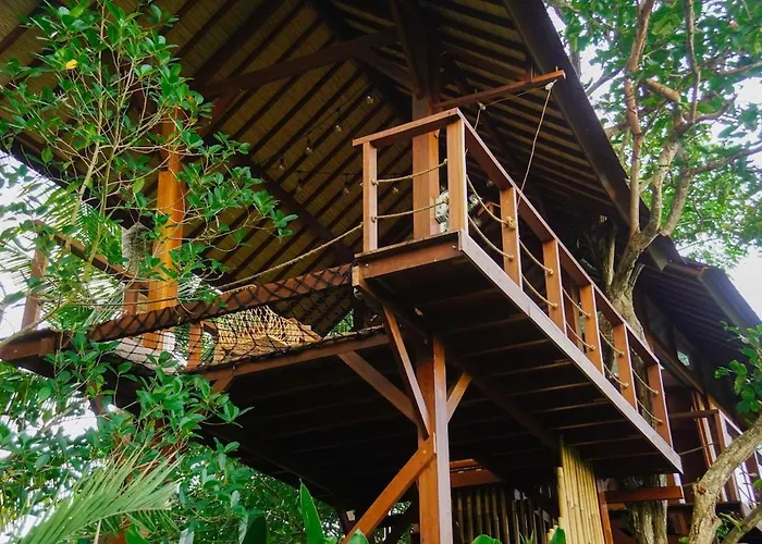 Coconut Corner - Ocean View Treehouse Villa